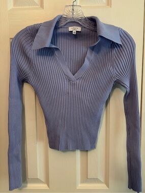 Cabana Ribbed V-Neck Long Sleeve Top in Lavender